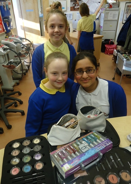 Budding Beauticians Visit Academy Salon